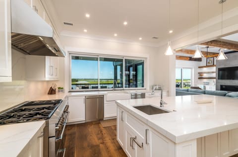 Kitchen is open to great room