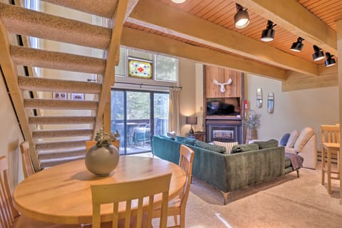 Indoors, Furniture, Living Room, Table, House