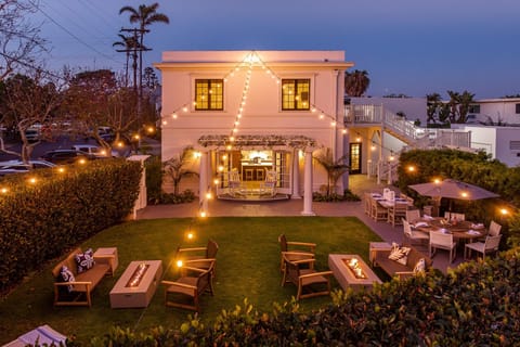 Villa 1 and 2 shared yard