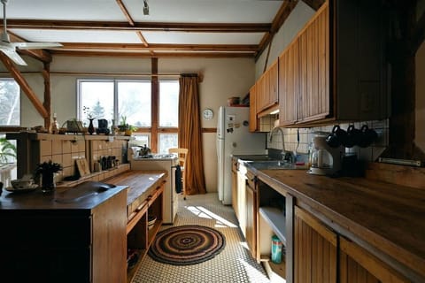 Kitchen has everything you'll need to prepare your food.