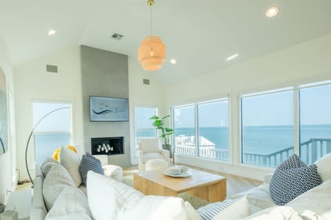 Views to the upper deck