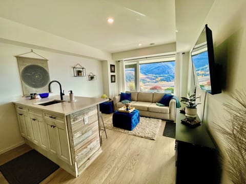 Beautiful Suite with amazing view and large patio. Walk right out onto the trail