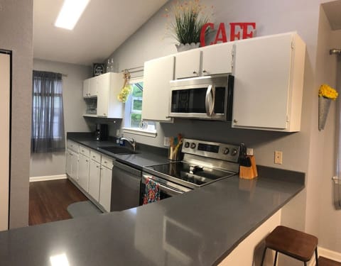 Cook with ease in this fully stocked kitchen.