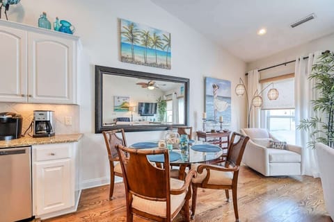 Dining Table Seats 4