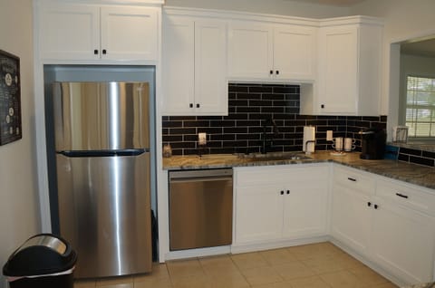 New remodeled kitchen with refrigerator, oven, microwave, dishwasher, air-fryer