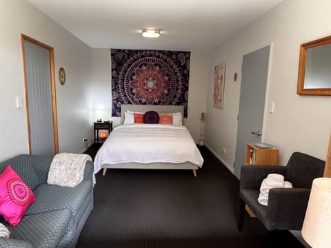 Queen Bed
