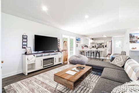 Living room looking towards kitchen.