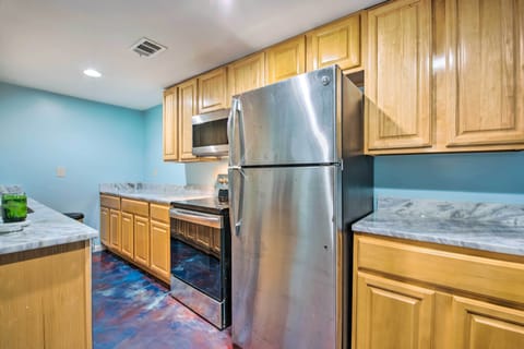 Kitchen | Coffee Maker | Dishwasher | Microwave