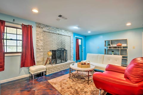 Decatur Vacation Rental | 2BR | 1BA | 1,500 Sq Ft | Step-Free Access