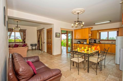 Villa Andriana image