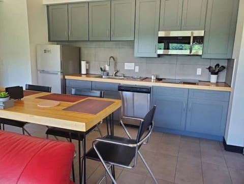 Kitchen and dining area