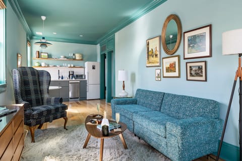 Welcome to Chic Artistic Loft Downtown Park Circle | Mid Mod