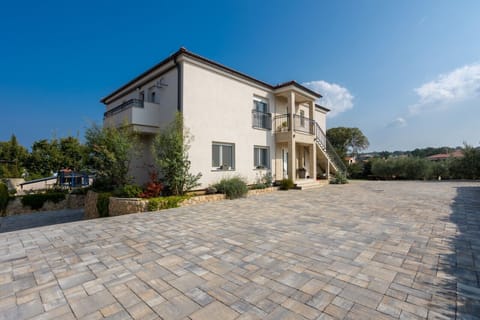 house and parking