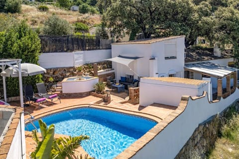 Villa Encinas image