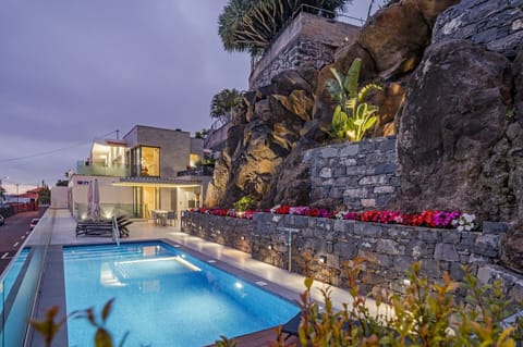 Villa Grandview image