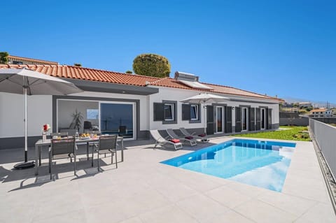Villa Canavial image