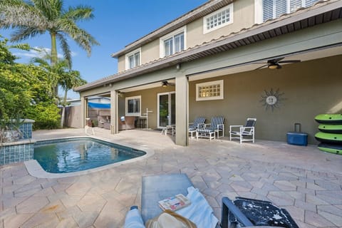 Private Poolside Paradise