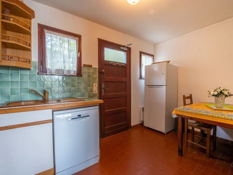 Cabinetry, Building, Furniture, Sink, Kitchen Sink, Wood, Tap, Table, Door