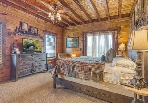 The Greenbrier Master Bedroom