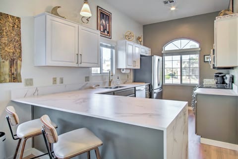 Kitchen | Keurig | Blender | Crockpot