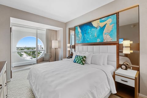 Spacious Bedroom 