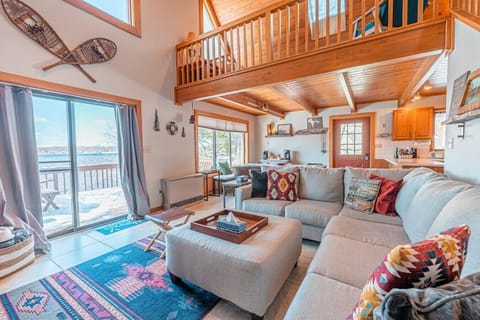 Large living room with tons of seating!