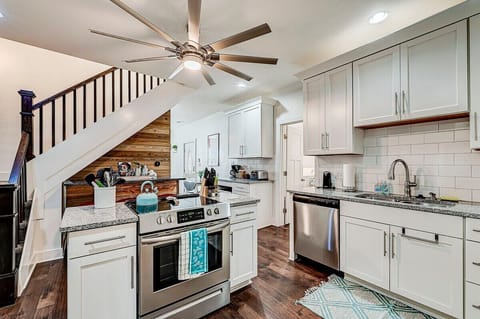 fully equipped kitchen
