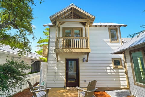 WELCOME TO SUNRISE IN SEASIDE, FLORIDA!