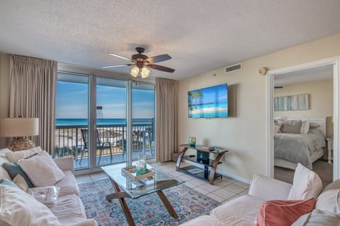 Home Decor, Ceiling Fan, Furniture, Table, Indoors