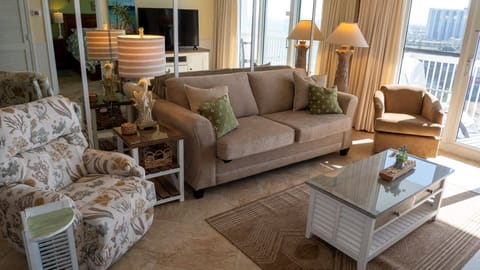 Home Decor, Couch, Furniture, Table, Coffee Table