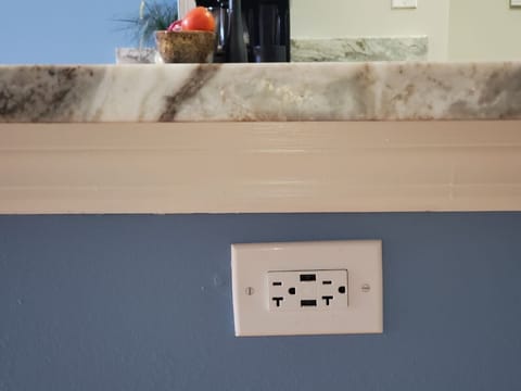 USB Charging Port on Kitchen Pennisula