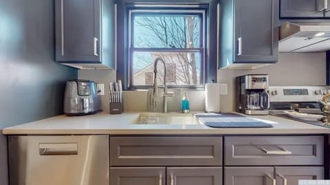 Fully equipped kitchen for those inner chefs ready to use