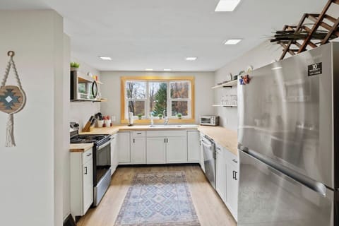 Our kitchen is designed with both form and function in mind - you'll love the stylish decor and ample counter space.