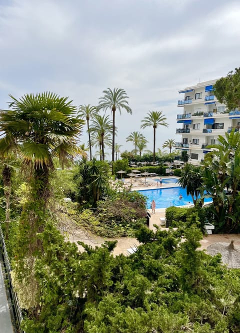The sunny Balcony is facing south west, both pool view and ocean view