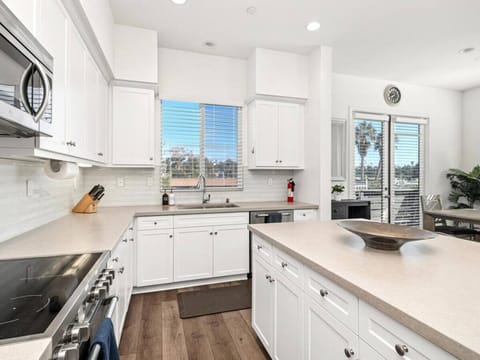 1134 Sea Glass Way Oceanside CA 92054 USA-015-012-1134 Sea Glass Way-MLS_Size.jpg