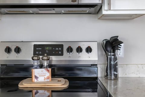 Stainless appliance suite