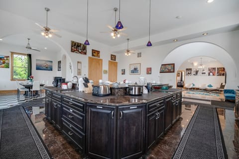 Indoors, Kitchen Island, Room, Kitchen, Home Decor