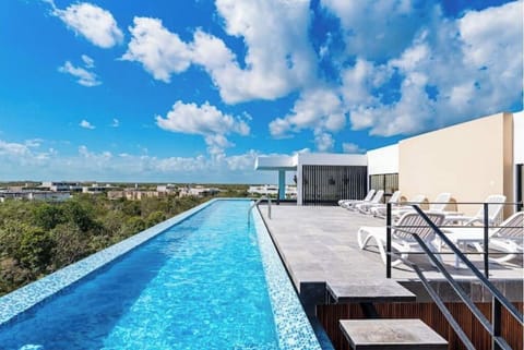 Tulum City Apartments Casa Elena
Rooftop con alberca y camastros