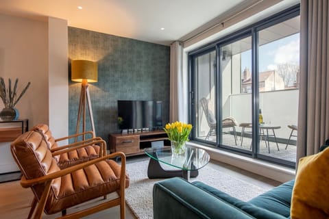 Living Room / Lounge