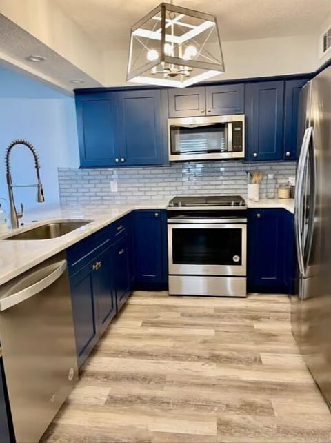 Updated stocked kitchen. 