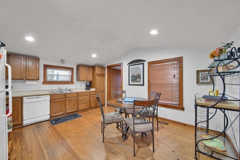 Plenty of room to prepare a meal!