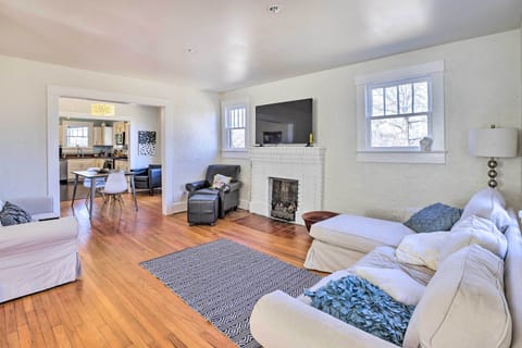 Birmingham Vacation Rental | 3BR | 2BA | 2,004 Sq Ft | Stairs Required to Enter