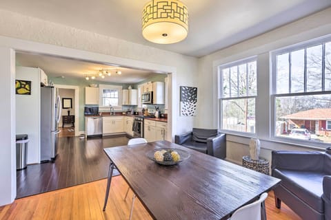 Dining Room | Fully Equipped Kitchen | Dishware & Flatware