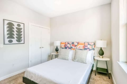 CozySuites TWO Classy Music Row Condos w/parking