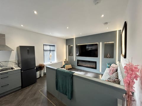 Living Room / Lounge