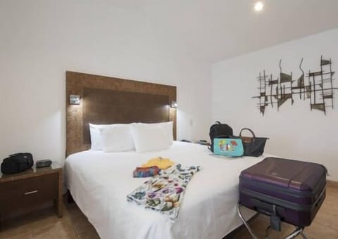Comfortable Unit w/ 1 King size bed