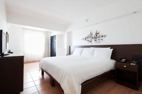 Comfortable Unit w/ 1 King size bed