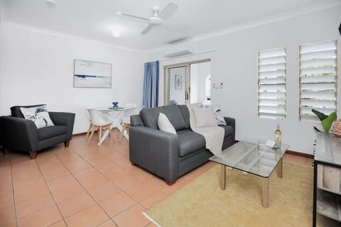 Lounge, dining and living space