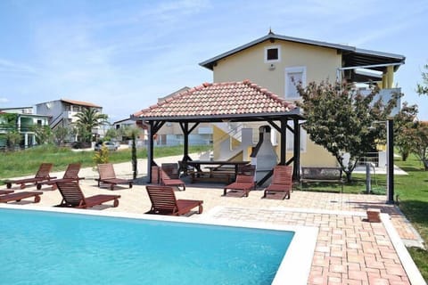 Holiday Home Swimming Pool