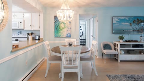 ISLAND MANOR Unit K4- 2 BR/1 BA - NEWLY REMODELED House in Marco Island